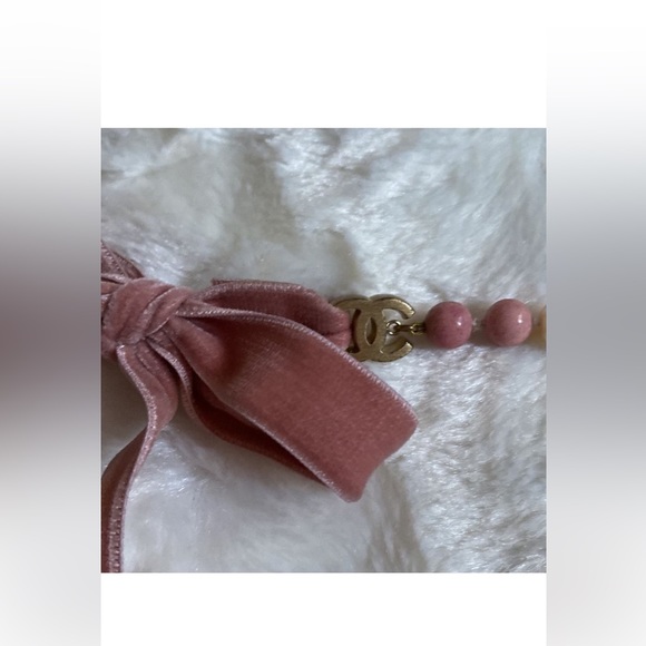 CHANEL Ribbon Necklace - Picture 6 of 11